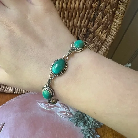 925 Sterling Silver Green Kingman Turquoise Toggle Bracelet 7.25” Southwest